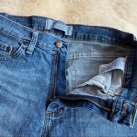 Vintage wrangler cut-off denim shorts - Picture 2 of 4